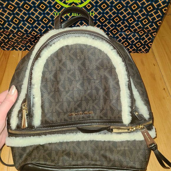 Michael Kors MK Designer Backpack Shoulder Bag - Picture 1 of 7